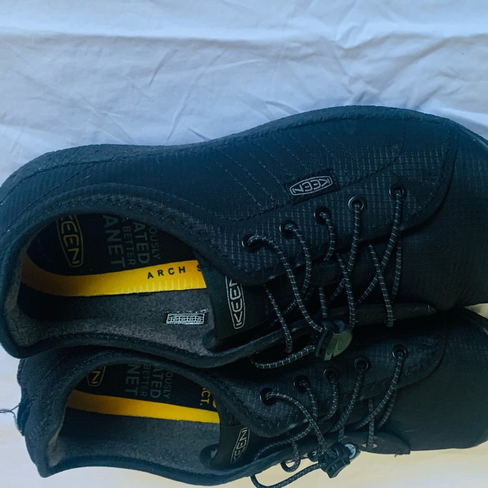 Keen Howser Lace